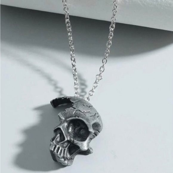 “Shattered Skull” Broken Half Gunmetal Steel Goth Punk Halloween Unisex Necklace - Picture 5 of 16